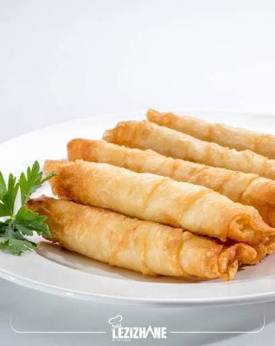 4 Pieces Cheese Rolls